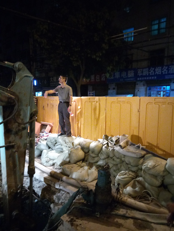 夙夜為公，一路暢通安徽交航總經(jīng)理方申柱帶領(lǐng)項(xiàng)目班子攻克項(xiàng)目難點(diǎn)紀(jì)實(shí)